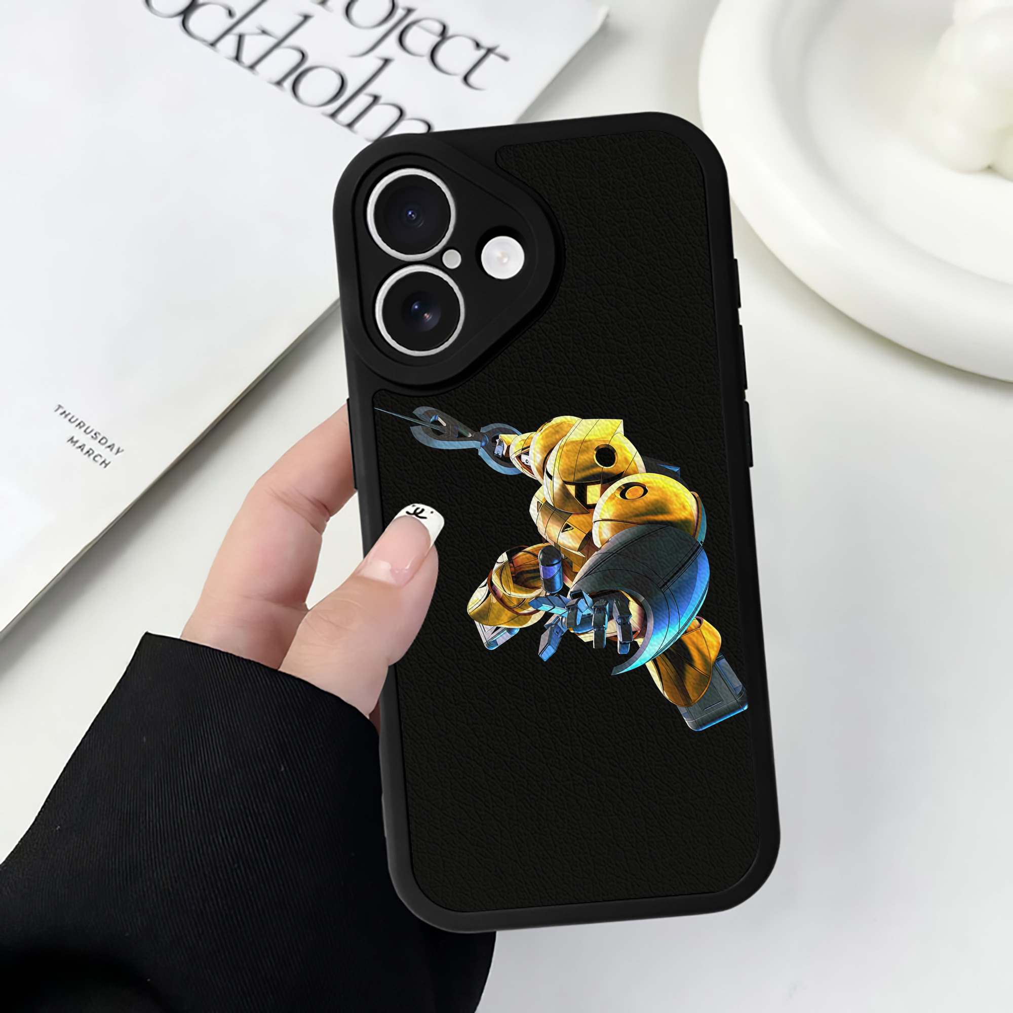 （画像用） 機動戦士ガンダム Mobile Suit Gundam 【iPhone 16シリーズ対応】シリコンスマホケース（レザー調） 材質：シリコン